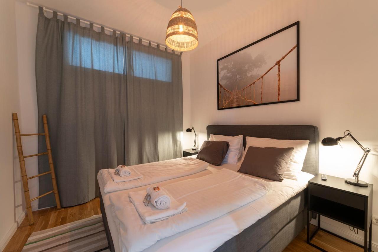 Josef's I Comfort I Metro Access Appartamento